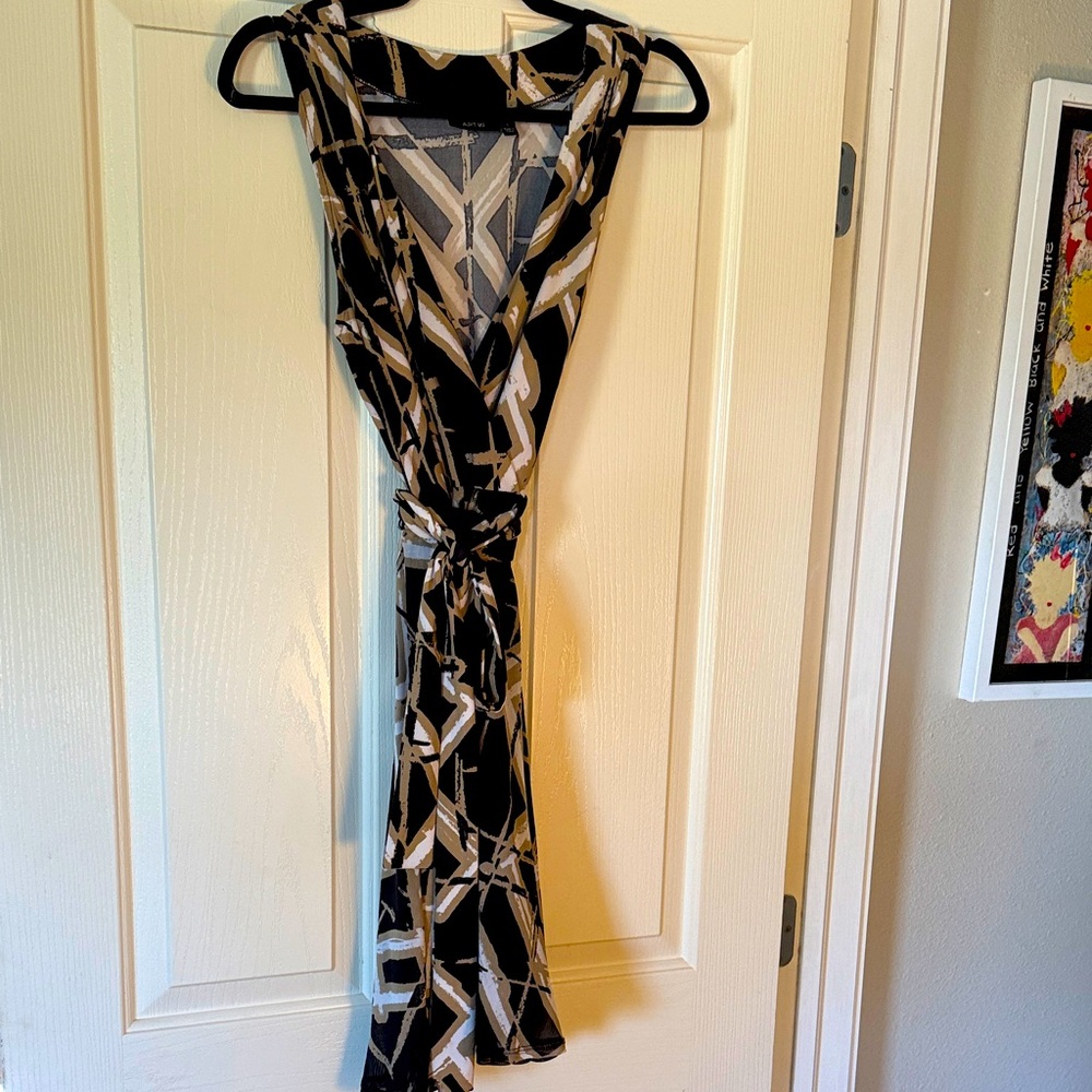 Apt. 9 Wrap Dress Self-Belt Built-in Slip EUC Size L